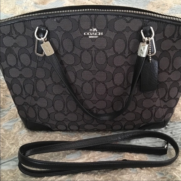 Coach Handbags - 💫🌟 COACH HANDBAG WITH SHOULDER STRAPS🌟💫